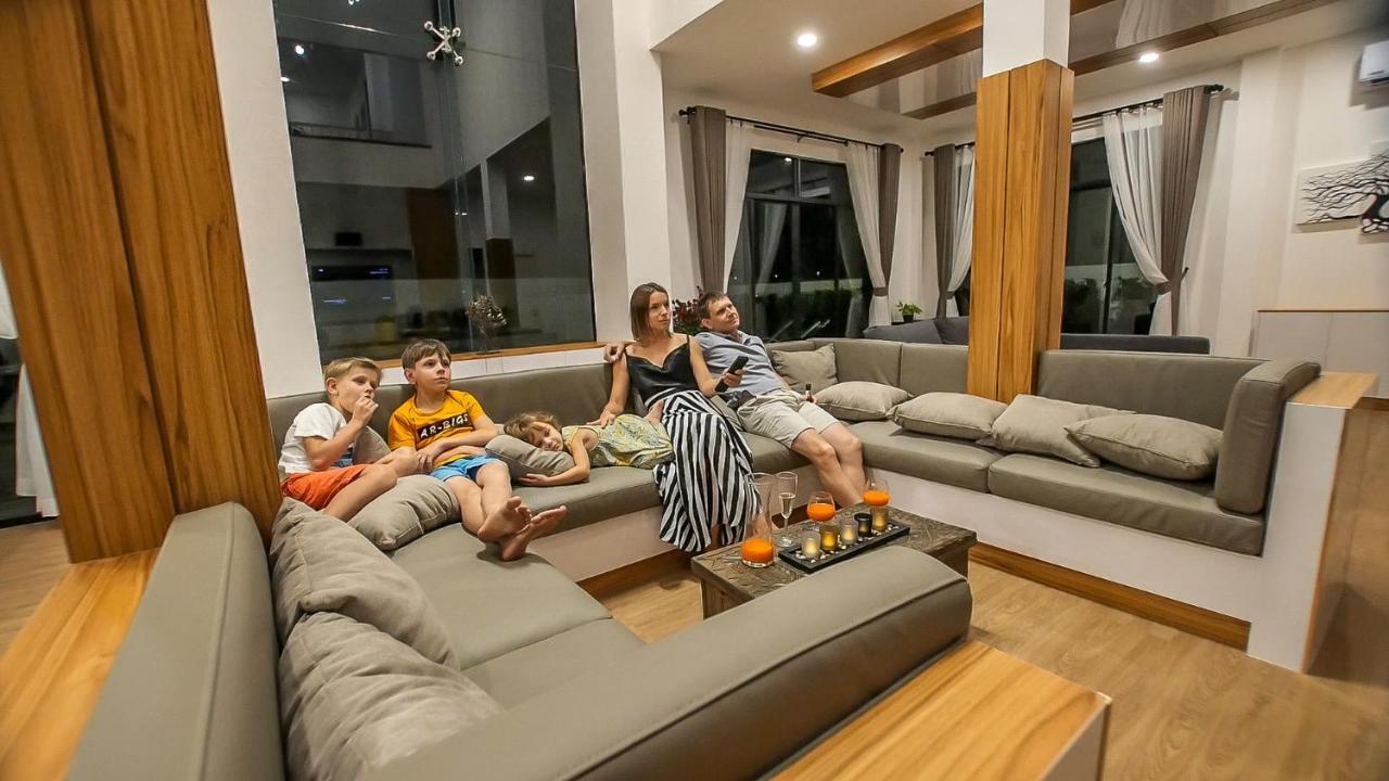 Happy Family Villa Phuket Exterior foto